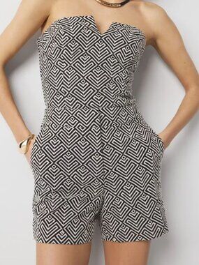 new WHITE HOUSE BLACK MARKET EMBROIDERED shorts 6